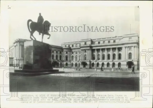 1944 Press Photo The Romanian Palace in Bucharest, scene of coup d'etat