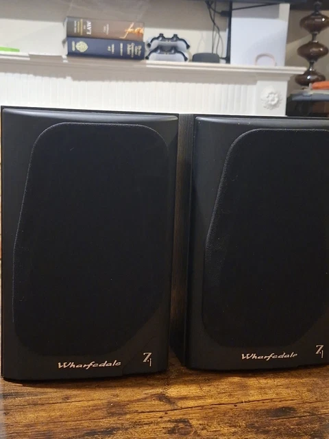 WHARFEDALE DIAMOND 7 1 Bookshelf Hi Fi Speakers Pair Black 100W 8 Ohm wharfedale-diamond-7-1-bookshelf-hi-fi-speakers-pair-black-100w-8-ohm