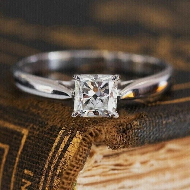 Bague De Fiançailles Solitaire Diamant Simulé 2 Ct Taille Princesse - Argent Plaqué Or, Sur Mesure