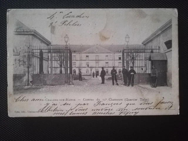 CPA 51 CHALONS-SUR-MARNE - Caserne du 15e Chasseurs