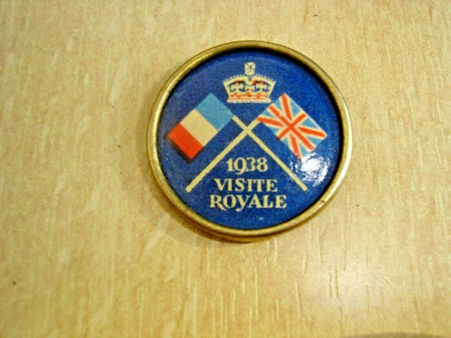Rare et de collection insigne émaillé support forêt rouge de Nottingham