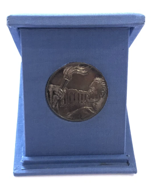 MÉDAILLE JEUX OLYMPIQUES JO D'HIVER GRENOBLE 1968 EUR 70,00 - FR