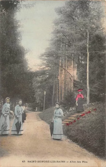 St-HONORE-les-BAINS - allée des Pins