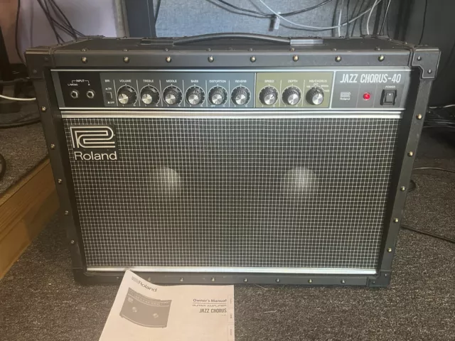 Roland JC-40 Jazz Chorus Guitar Amplifier