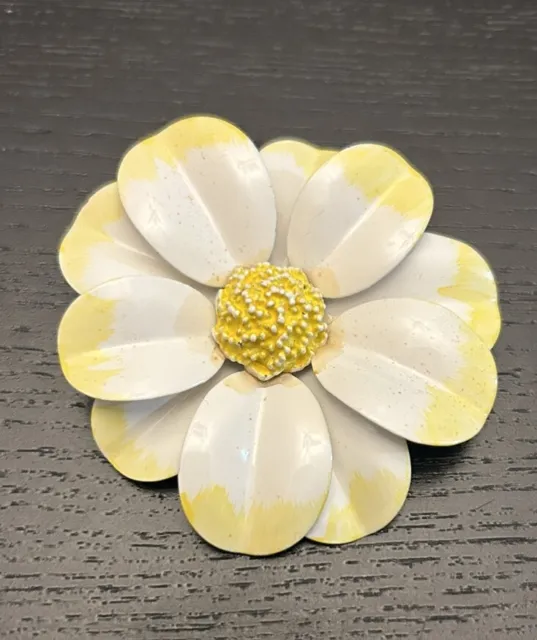 Vintage 1960s Brooch ENAMELED METAL 3-D Off-White/Yellow Flower Pin 3"