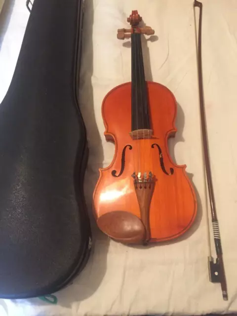 stentor violin 4/4 full size WITH CASE