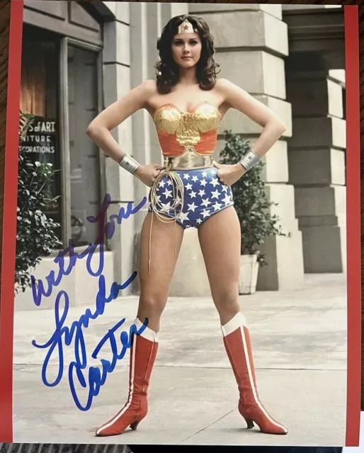 Lynda Carter Wonder Woman Signed Autographed Sexy 8x10 Color Photo