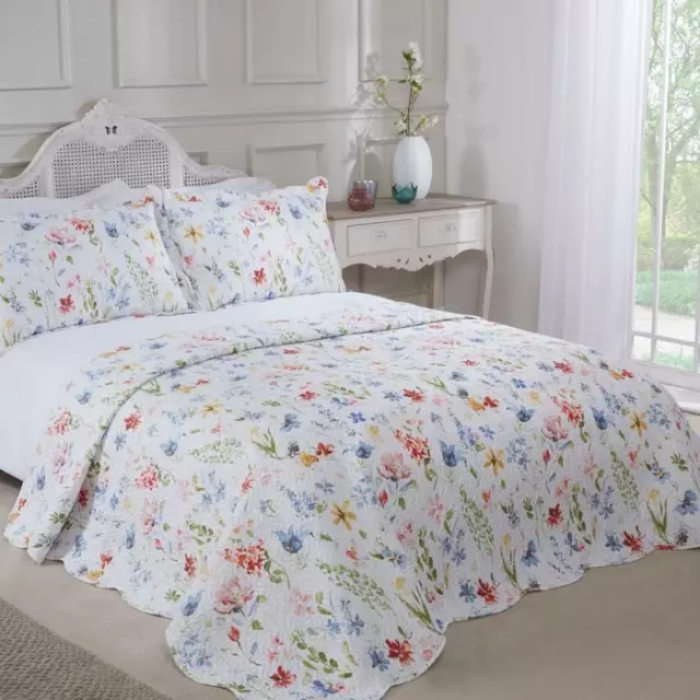 Spring Meadow Bedspread and Pillow Shams Set Quilted Floral Bedding White