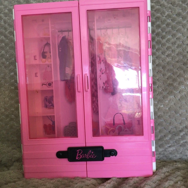 BARBIE FASHIONISTA ULTIMATE Closet Wardrobe Hot Pink Carry Case Storage