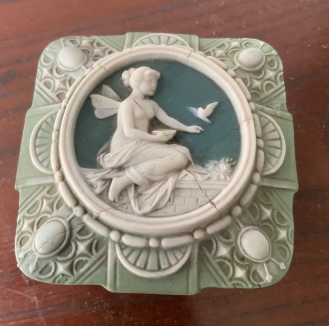 Ancienne Boite À Bijoux En Biscuit Signé Xixeme