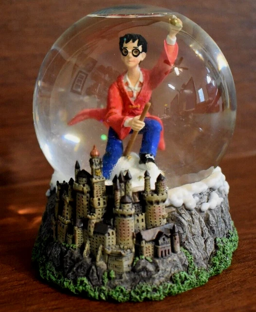 Harry Potter Quidditch Snow Globe Dome Warner Bros 2000 RETIRED / Nice