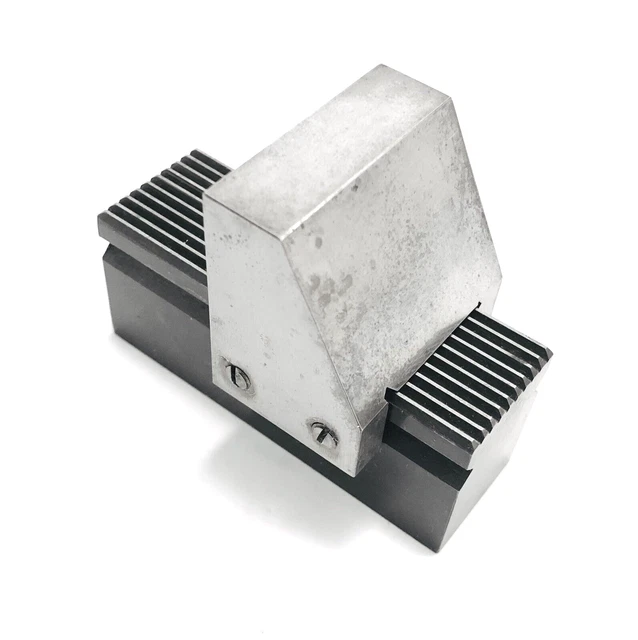 ADJUSTABLE ANGLE PLATE 3" x 1-5/8" x 2-3/8" Slotted Surface EXCELLENT