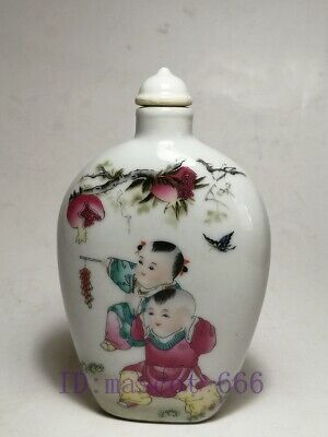Collection Chinese Old Famille rose Porcelain Lovely Boy Figure Snuff Bottle