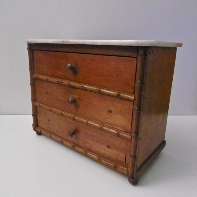 ANCIENNE COMMODE MEUBLE de Poupée en Bois Façon Bambou Années 50 EUR 90,00 - FR