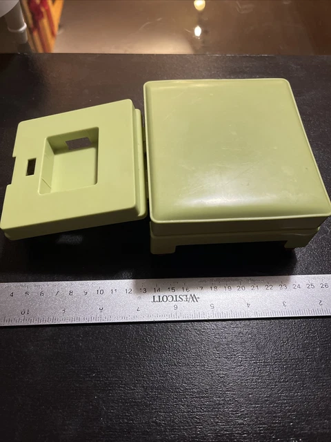 Hannah Montana Barbie Doll Chair PARTS Ottoman Beach House Furniture Green Hannah Montana Barbie Doll Chair PARTS Ottoman Beach House Furniture Green