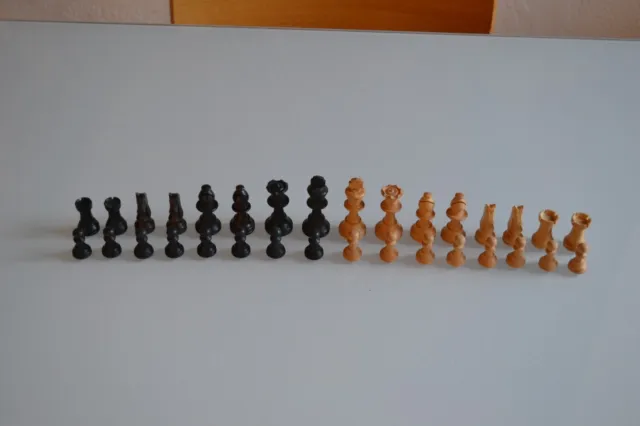 W/ Vintage Wooden Chess Game Chess Game Complete Set 2