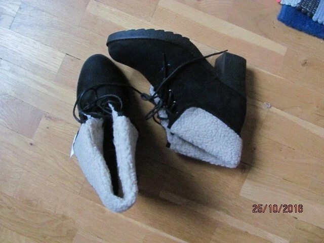 Bottines Fourrées Neuves Pointure 38 2
