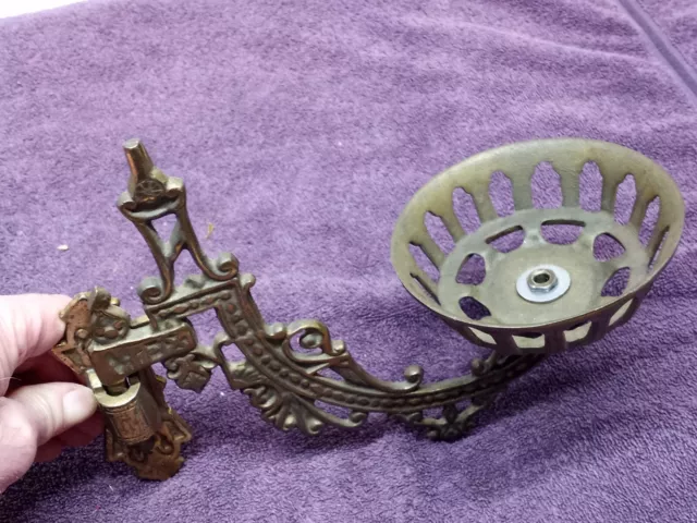 Vintage CAST IRON OIL LAMP WALL MOUNT SWING ARM BRACKET 5" Gold