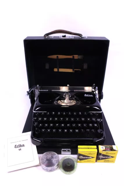 ERIKA Modell 11 Reiseschreibmaschine Typewriter 1Q Schwarz VINTAGE 50er + Koffer