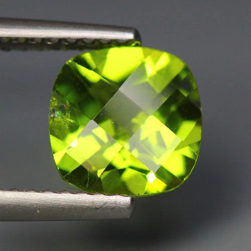 Pierre Précieuse Péridot Du Pakistan - 1,82 Ct, Taille Marquise, Vert Vif - Neuf Sans Emballage