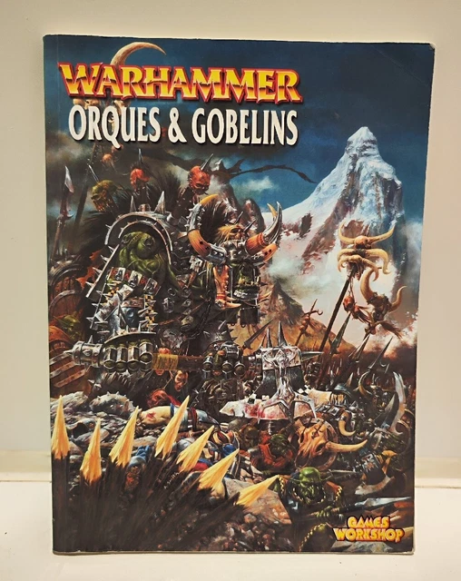Warhammer 40K : Lot De 3 Bouquins Règles + 2 Figurines Orques & Gobelins - Etat Correct