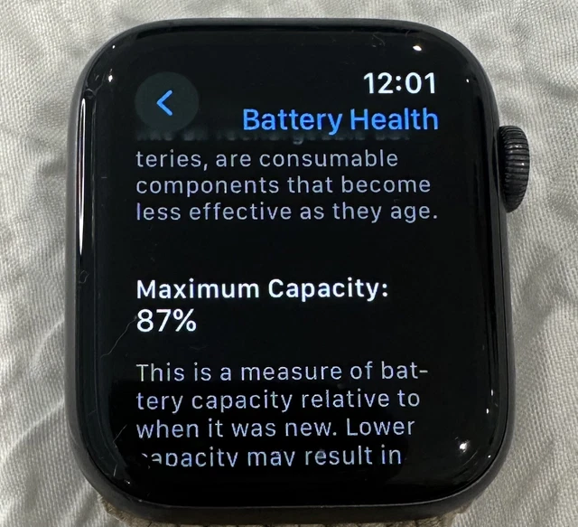 APPLE SERIES 5 Smart Watch 44m good condition. aluminium Space grey