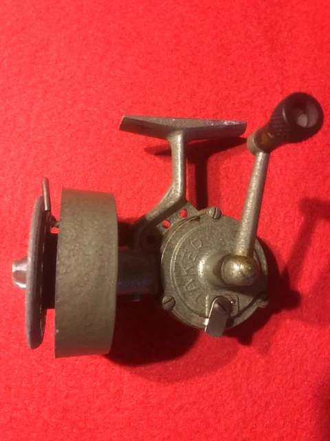 ANCIEN MOULINET TAKER Fish Petit Modele EUR 20,00 - FR