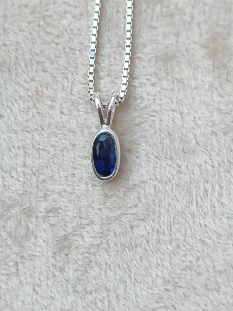 Vero Zaffiro Blu Pietra Preziosa Pendente 925 Argento Sterling Ciondolo