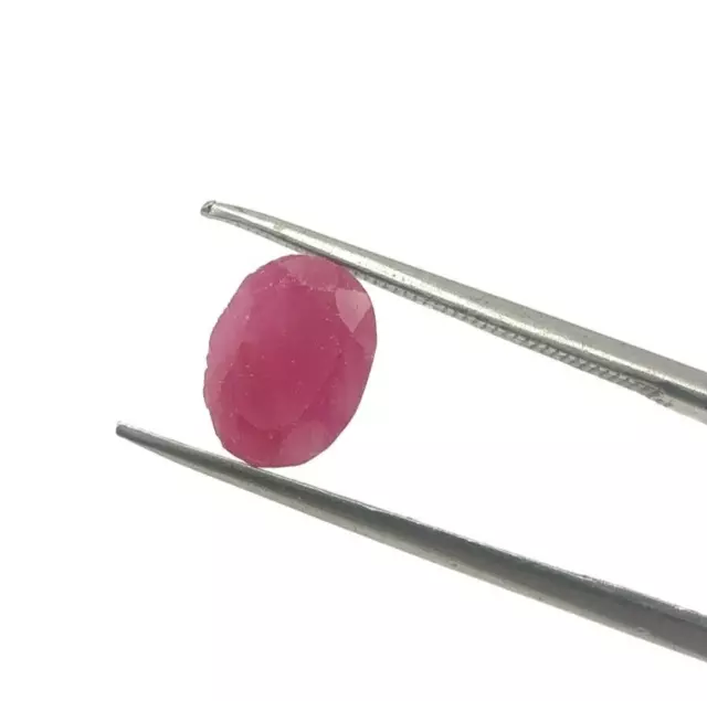 Pink ruby Pierre Précieuse, Natural à Facettes loose gemstone 3 CT 9x7mm