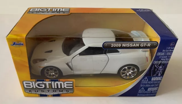 JADA Big Time Kustoms 2009 Nissan GT-R White 1:32 Die Cast - New!!