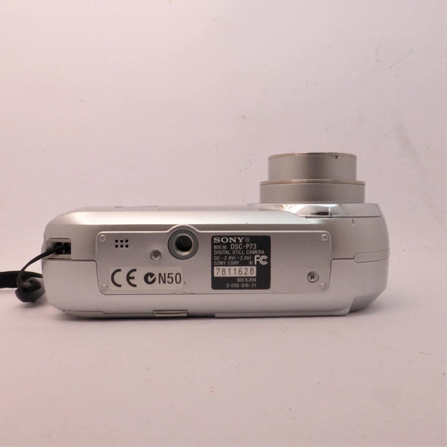 SONY Cyber-Shot DSC-P73 4.1 MP Fotocamera Digitale Compatta Vintage Sony Lens 3x 8