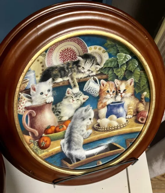 THE BRADFORD EXCHANGE, LTD Edition,Kitten Capers COLLECTABLE KITTEN PLATE 8" By