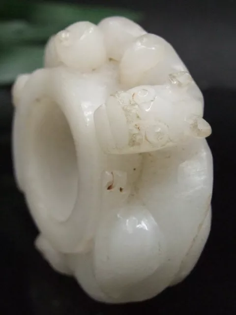 Antique Chinese Celadon Nephrite Hetian OLD Jade Archer's Ring -dragon statue