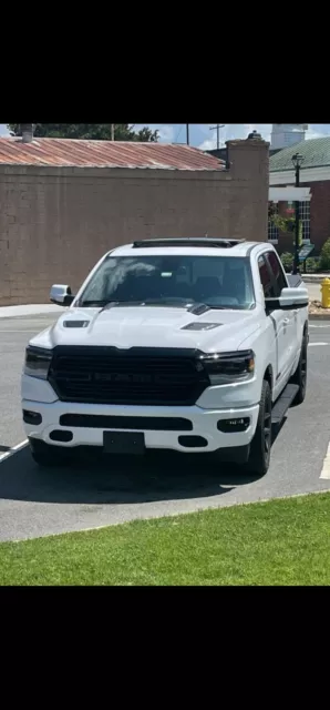 Ram: 1500 Sport