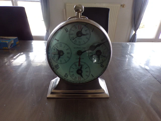ancienne pendule vintage 
