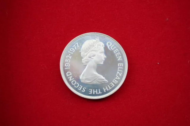 25 Pence 1977 Guernsey 25. Jubiläum Königin Elisabeth II. 925 Silber (2)