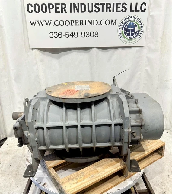 Item 2531:   824 Rcs Roots Blower