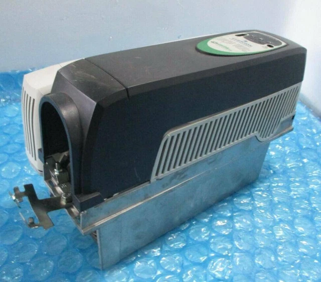1 pz Inverter EMERSON Control Techniques SK2402 usato