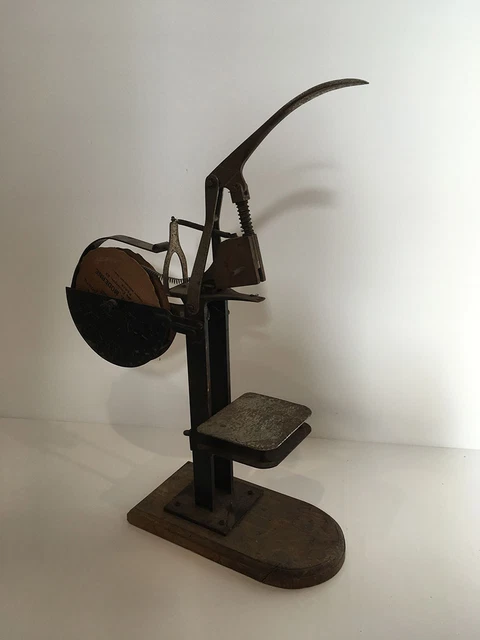 Ancienne Agrafeuse En Fer Professionnelle - Outil Vintage Made In France