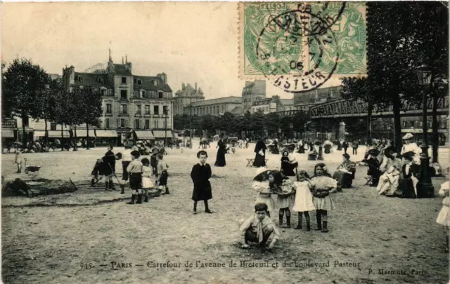 CPA PARIS (14e) Carrefour de l'Avenue de Breteuil et du Bd Pasteur. (538784)
