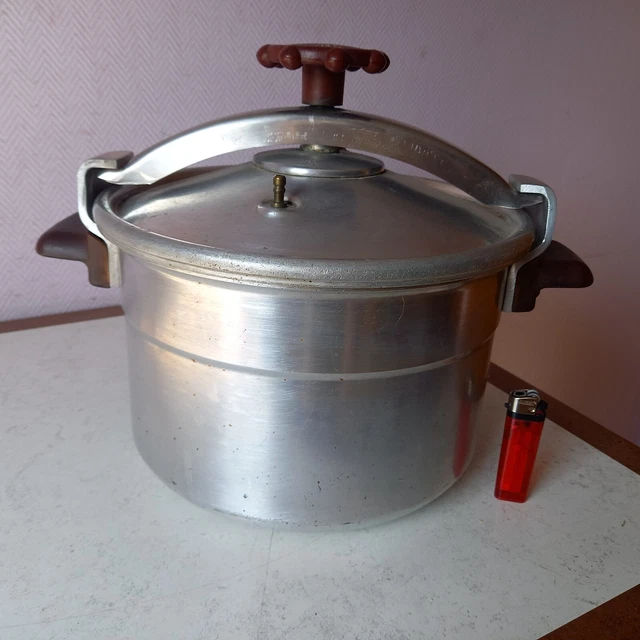 ANCIENNE COCOTTE MINUTE SEB 8 litres BASSE en ALUMINIUM pur à 99,5