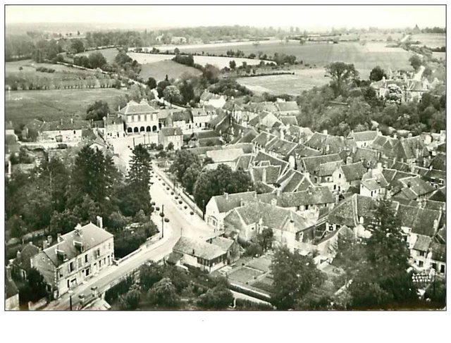 58.DONZY.n°42.PLACE GAMBETTA.LA POSTE.CPSM.EN AVION AU DESSUS DE....