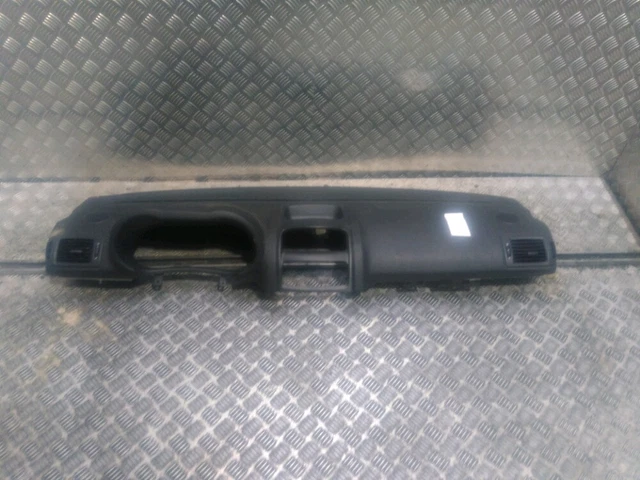 8200273079 TABLEAU DE BORD Renault Clio II (BB/CB) 2001 EUR 192,00 8200273079 TABLEAU DE BORD Renault Clio II (BB/CB) 2001 EUR 192,00