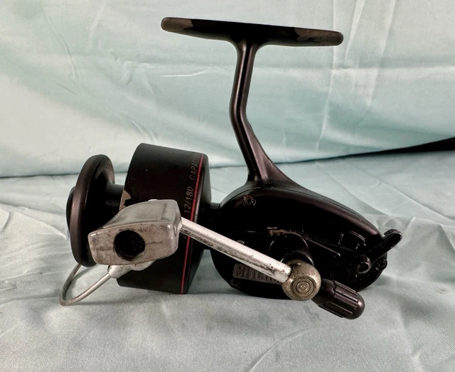 Moulinet de pêche Garcia Mitchell 300 vintage fabriqué en