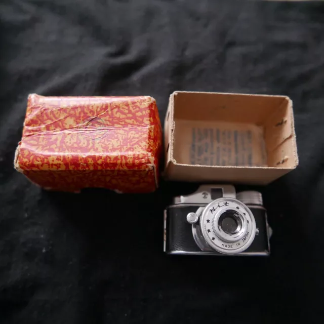 Japanese HIT Subminiature Camera , Early Post War Novelty Camera