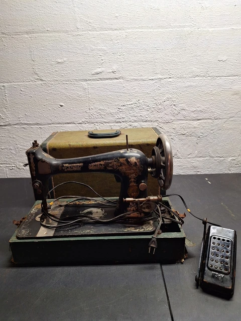 VTG ANTIQUE 1901 Singer Sewing Machine Model 27? L950039
