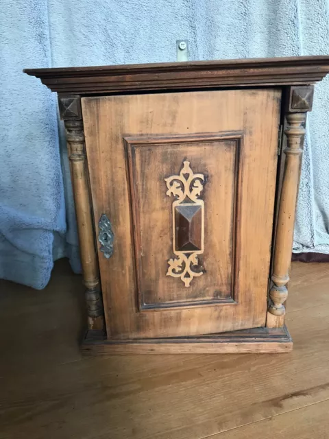 Gründerzeit Wandschrank Hausapotheke Holz um 1890 