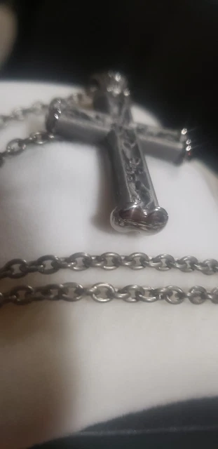 EDWARD MIRELL Titanium Heritage Cross and 20" Chain