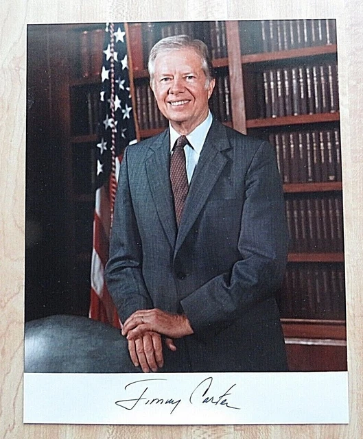 Gorgeous, President Jimmy Carter Signed Pristine Color Photograph, Circa 1984