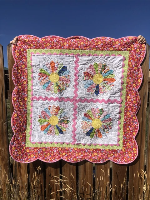 Bright Pink Floral Wallhanging Quilt
